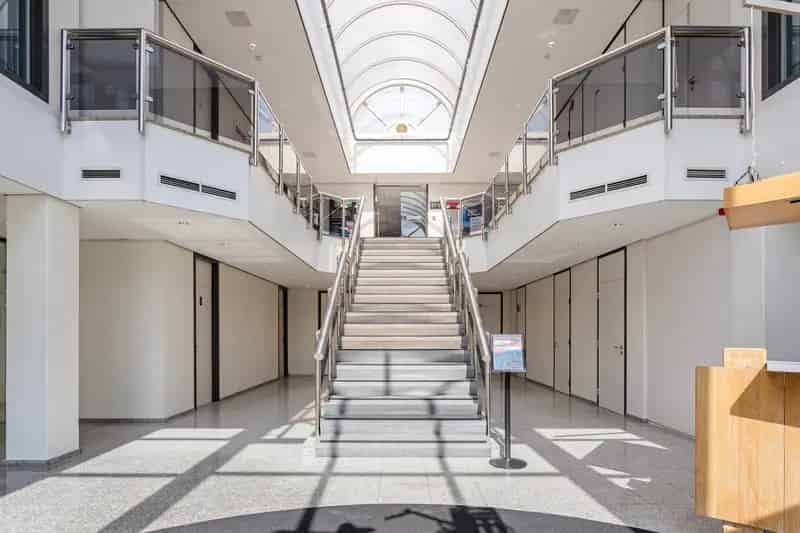 Kantoorruimte te huur Utrecht Noord Lage Weide 713m2