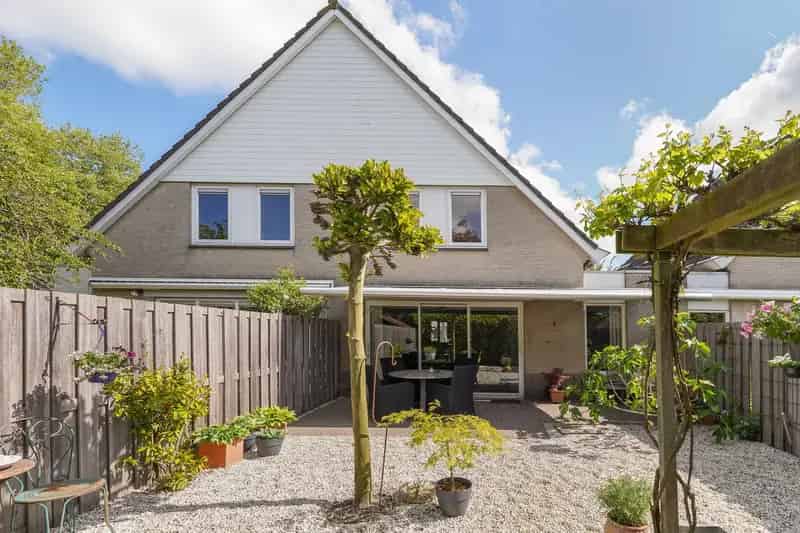 Te Koop: Ruime gezinswoning 4 slaapkamers Loon op Zand