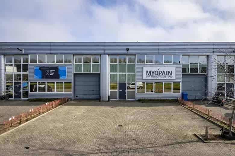 301m2 Bedrijfsruimte te Huur Amsterdam Zuidoost