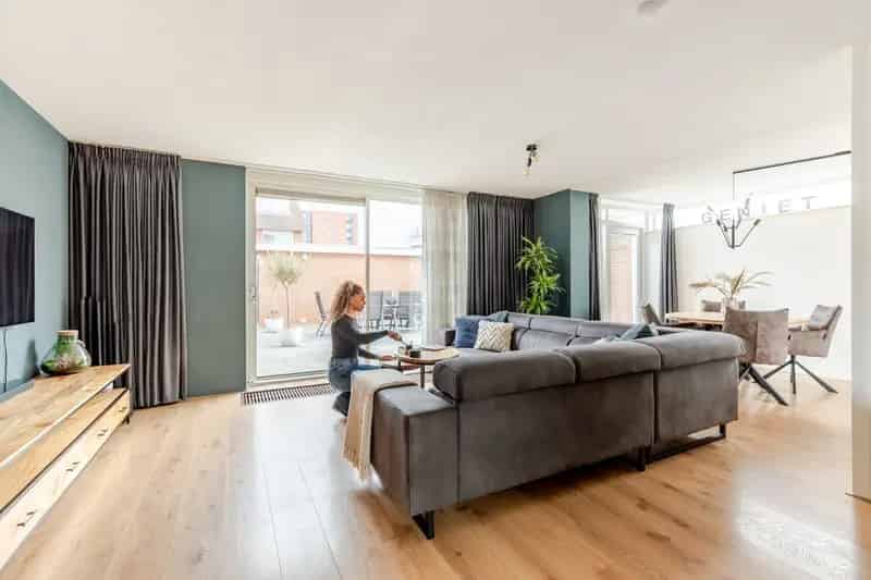 Huis te koop Purmerend  Grote Hoekwoning met Garage