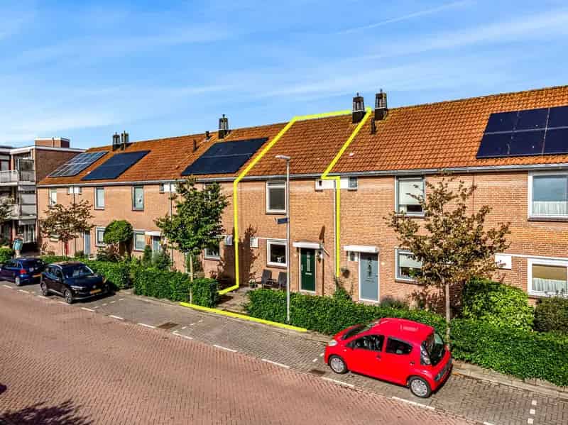 Gezinswoning Buitenhof 4 slaapkamers zonnige tuin