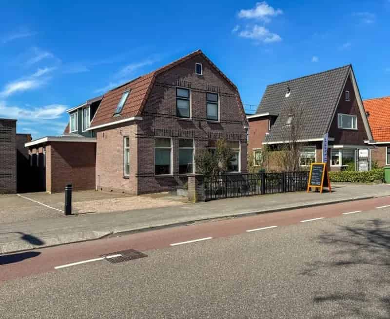 Ruime Vrijstaande Familiewoning met Prachtig Uitzicht A+