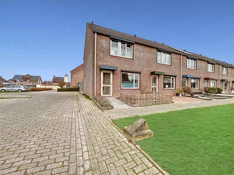 Hoekwoning Oostburg 3 slaapkamers moderne badkamer kindvriendelijk