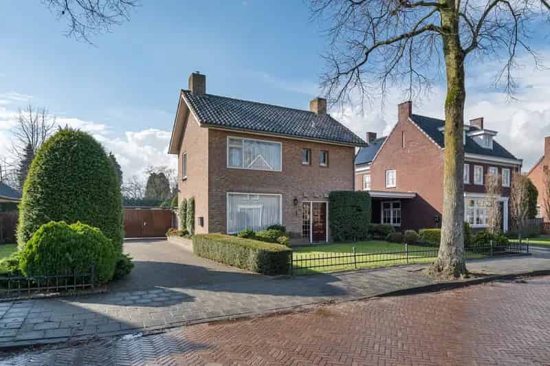 Vrijstaande woning Schijndel Ruime tuin Garage