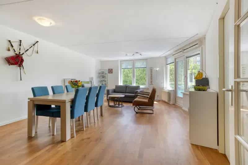 Appartement te koop Zoetermeer 3 kamers balkon garage berging