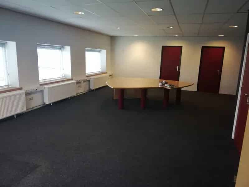 Kantoorruimte Gorredijk 140m2 te huur Bedrijventerrein