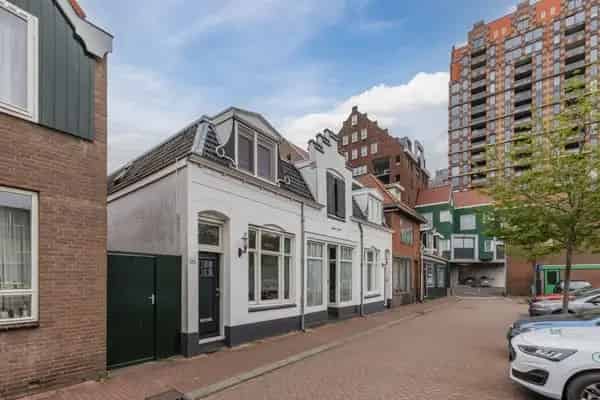 Ruime Moderne Stadswoning in Zaandam