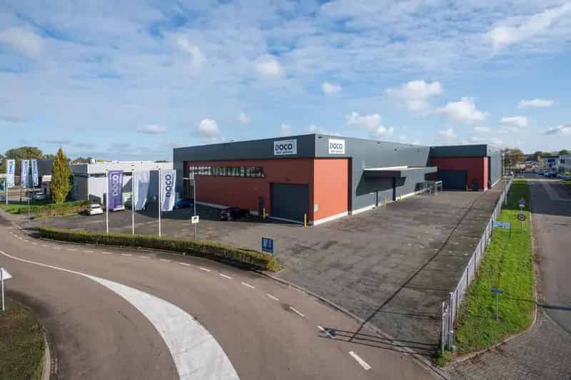Bedrijfshal te Huur Sittard 3300m² Kantoor 200m²