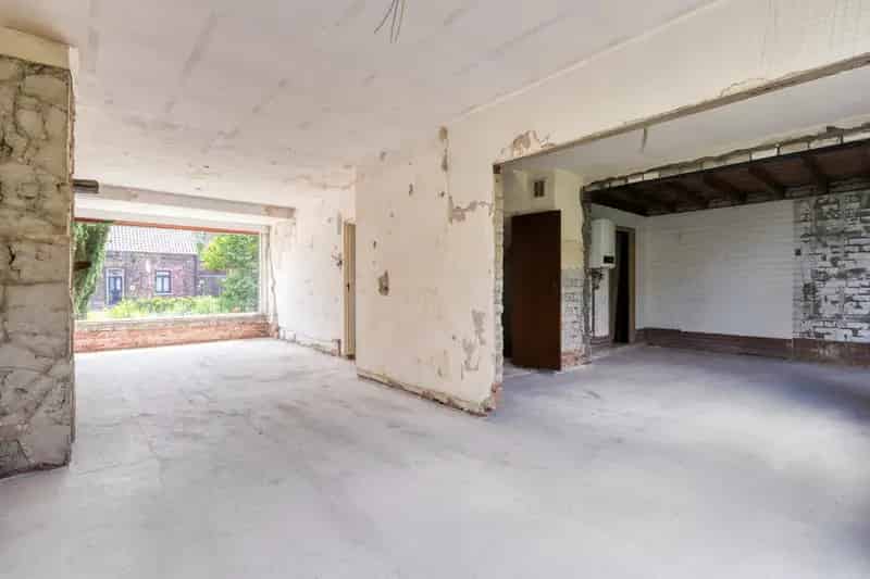 Kluswoning met 4 slaapkamers en garage