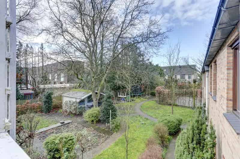 Huis te koop Rijen: Ruim pand met praktijkruimte en grote tuin