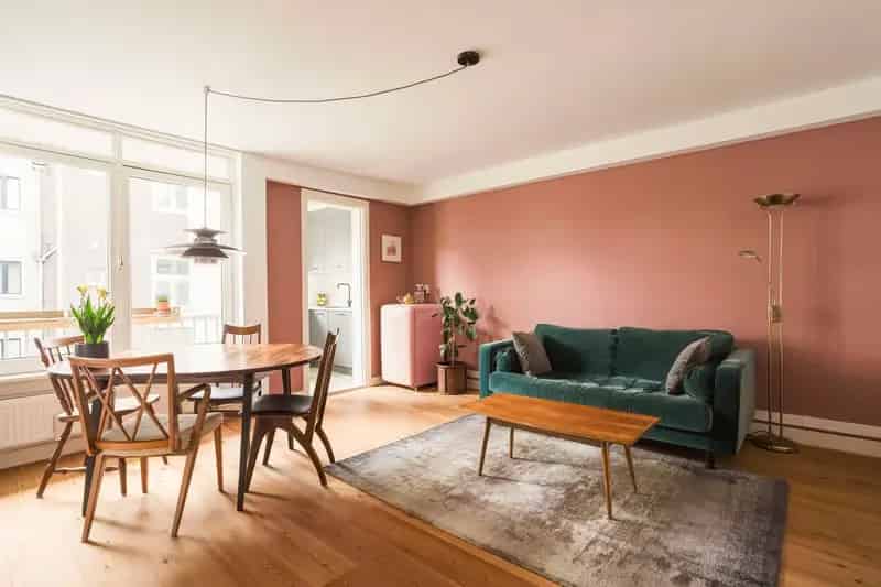 Jordaan Appartement te Koop: 3-kamer, Balkon, Eigen Grond