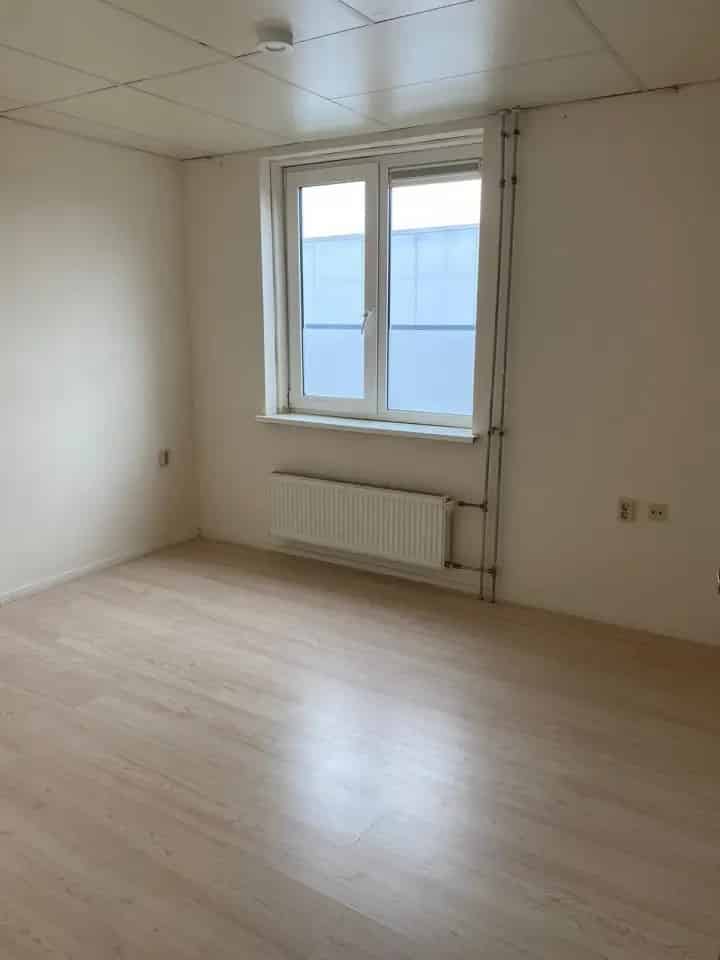 Zeer nette kamer te huur aan de Hoogstraat in Eindhoven centrum