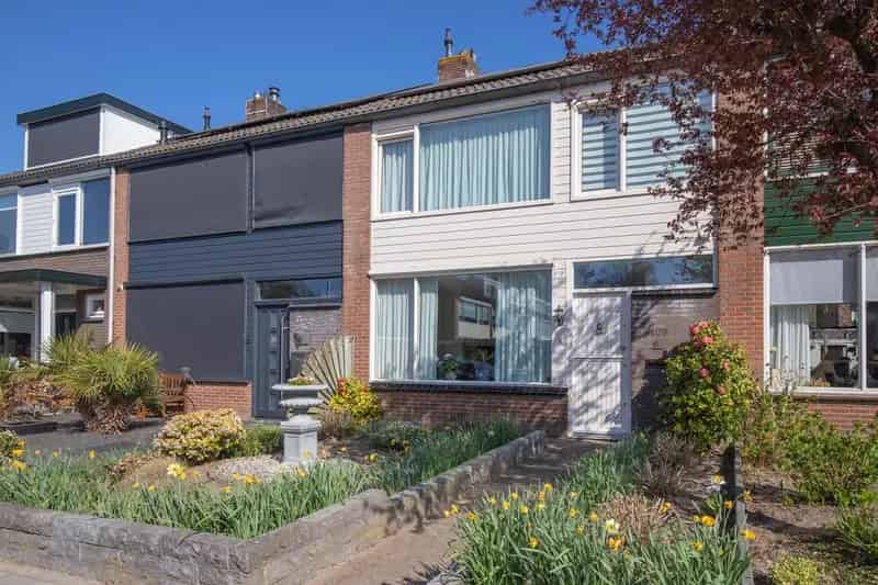 Gezinswoning Woudenberg: 4 slaapkamers, tuin, 8 zonnepanelen