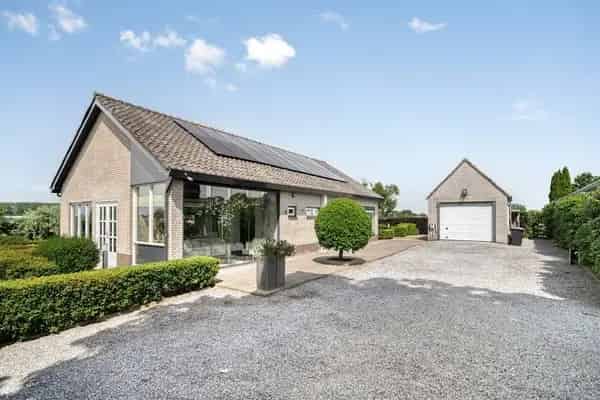 Huis Te Koop , 3, Stoofdijk, Steenbergen, Noord-Brabant