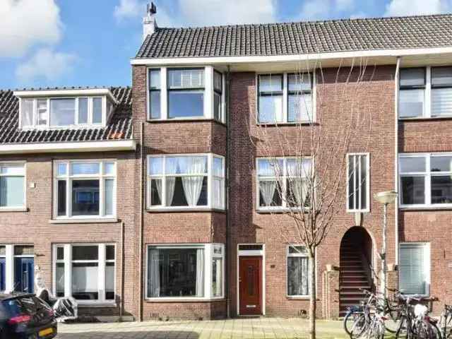 Ruime Benedenwoning Hof van Delft - Jaren 30 Stijl