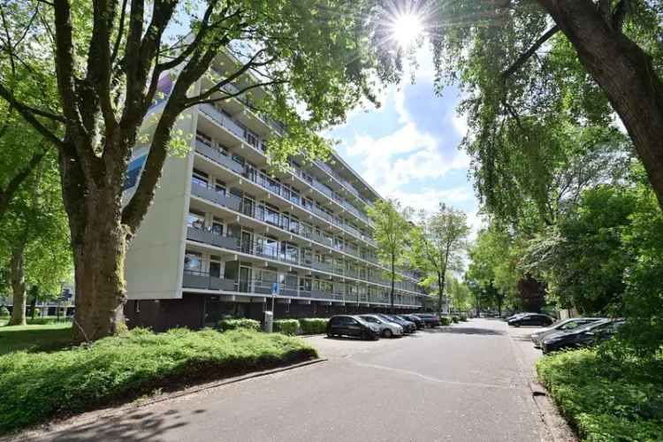 3-kamer appartement te koop Soest  Balkon Lift Berging 91m2