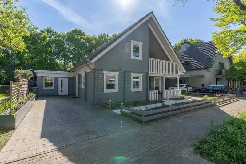 Luxe Vrijstaande Woning Fins Hout Venray