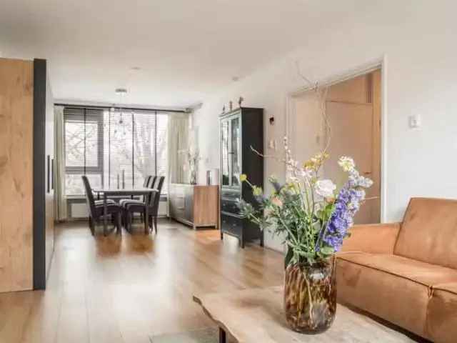 3 Kamer Woning Buitenveldert 68m2 Balkon Berging
