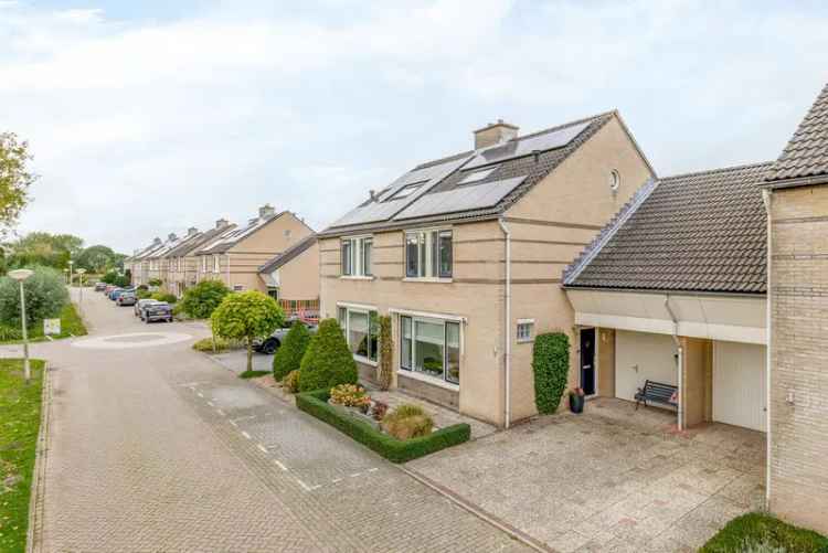 Eengezinswoning Te Koop in 33, Apollolaan, Waddinxveen, Zuid-Holland