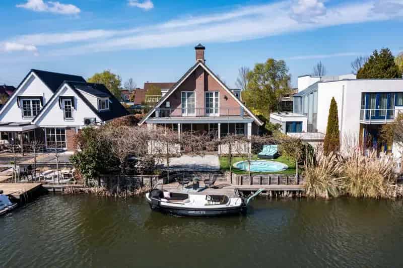 Luxe Villa Nesselande Aan Het Water 8 Kamers Zwembad Steiger