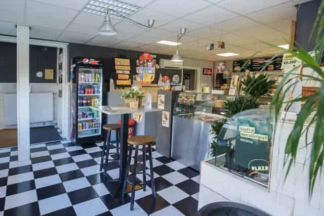 Snackbar t Centrum Kootstertille te koop of te huur