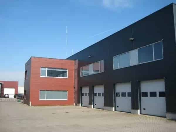 Bedrijfsruimte Valkenswaard: Multifunctioneel pand met buitenterrein