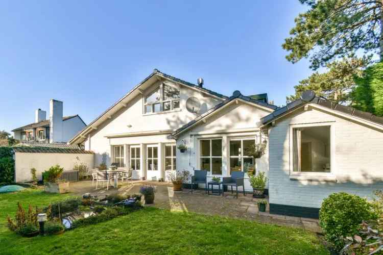 Villa Te Koop in Bentveld, Noord-Holland