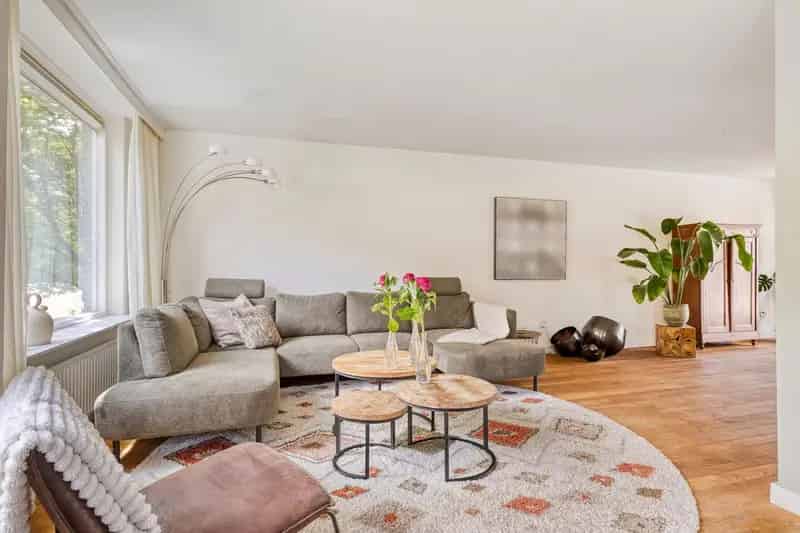 Huis te koop Roosendaal: Luxe Hoekwoning met Jacuzzi en 4 slaapkamers