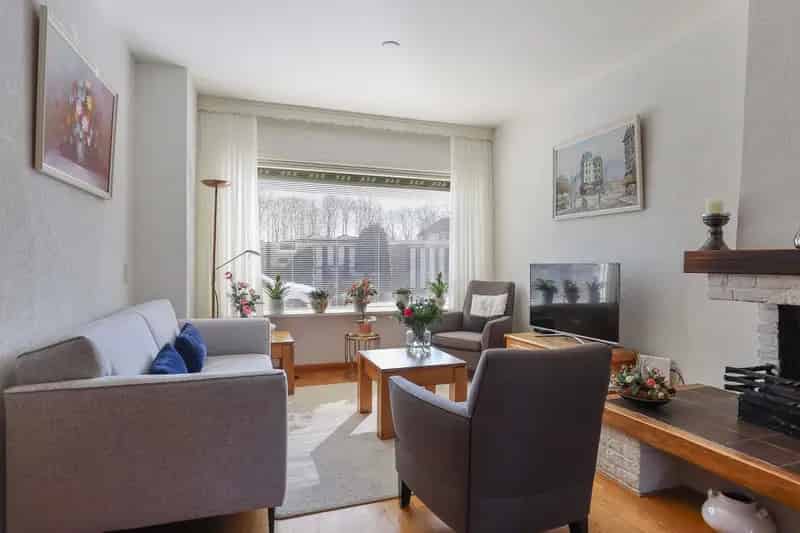 Huis te koop Dintel Apeldoorn: Ruime gezinswoning met tuin en berging