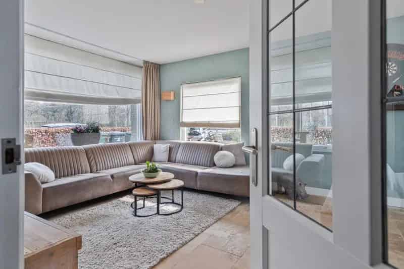 Ruime Hoekwoning 5 Slaapkamers Oosterhout Nabij Breda