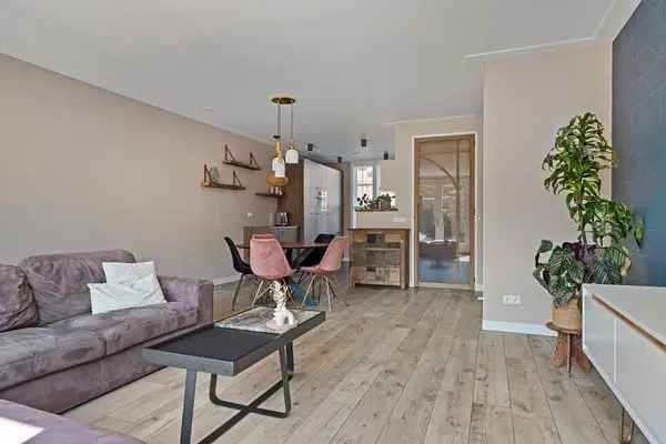 Moderne 4 Slaapkamers Tussenwoning Oerle Zuid
