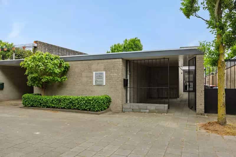 Huis te koop: Ruime Transformatiemogelijkheden aan de Aa