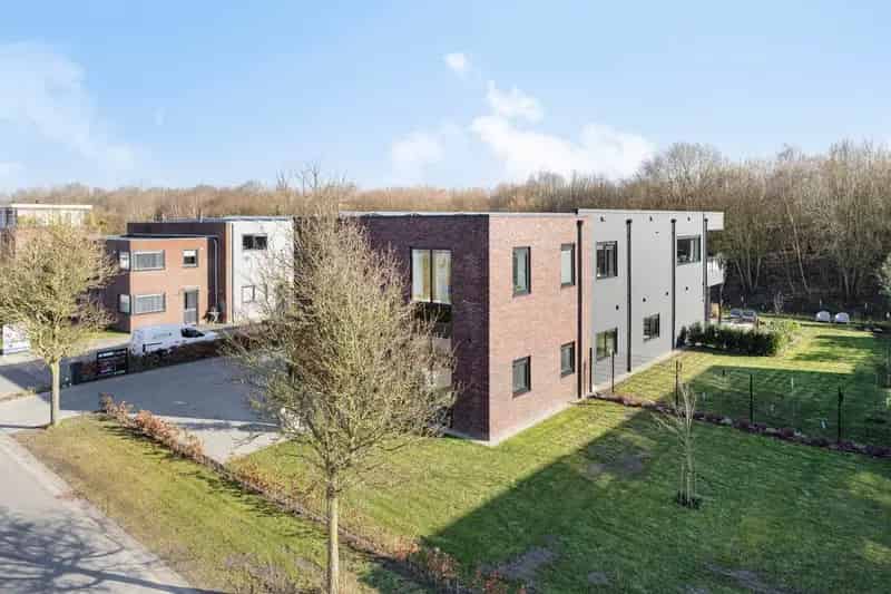 Bedrijfshal Assen te Koop: Moderne Woon Werkpand Messchenveld