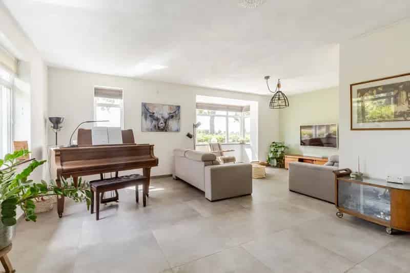 Moderne 4 Slaapkamers Vrijstaande woning Vlijmen A++