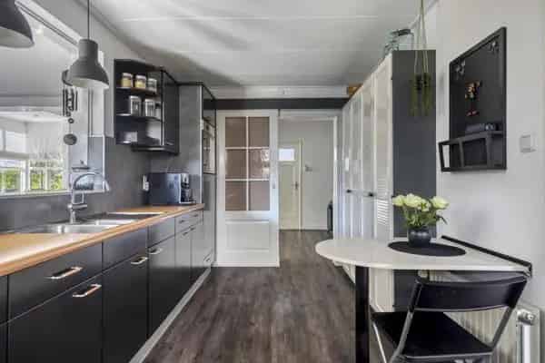 Huis Te Koop , 9, Spanjaardstraat, 's-Heer Hendrikskinderen, Zeeland
