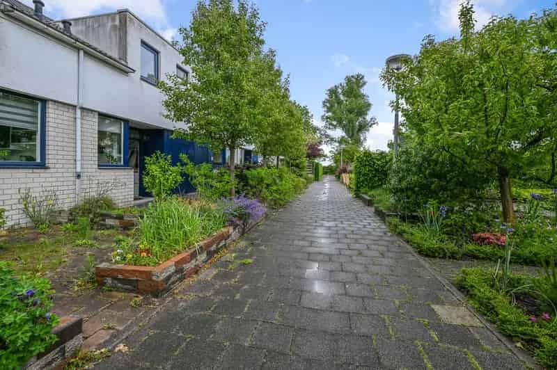 Huis te koop Heemskerk Twentestraat: Moderne tussenwoning