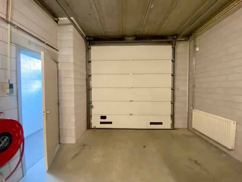 Bedrijfshal te Huur Waalwijk Haven 132m2