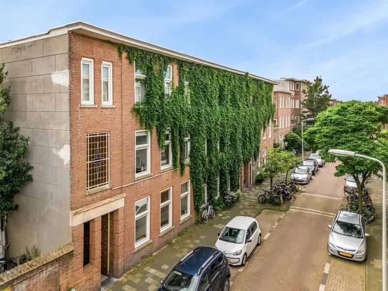 Ruim appartement 96m2 Bomen Bloemenbuurt 2 slaapkamers balkon