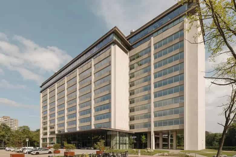 11865 m2 Kantoorruimte Amsterdam te Huur Rembrandtpark