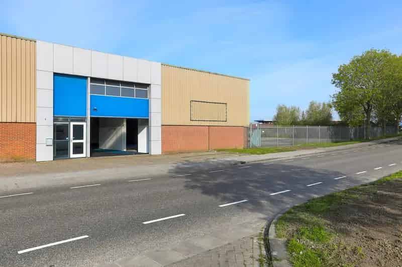 Bedrijfshal Grou te Huur 250m2 A32