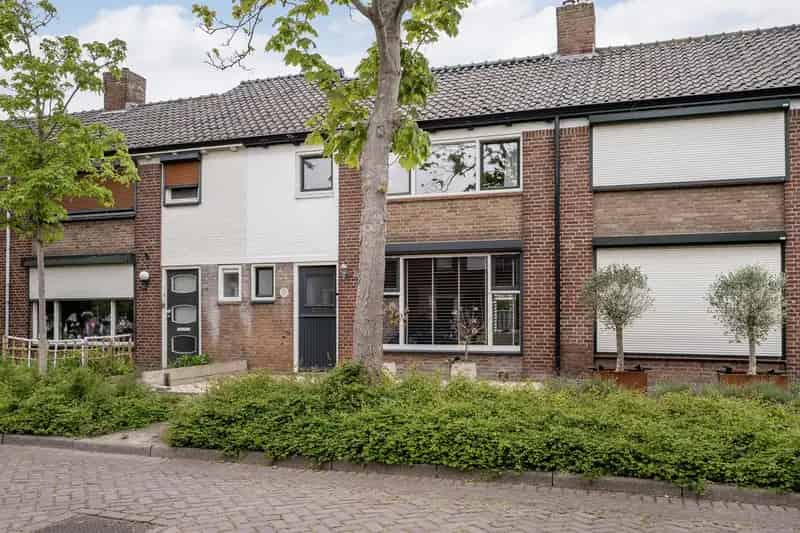 Huis Te Koop , 35, Tuinstraat, Sint-Annaland, Zeeland
