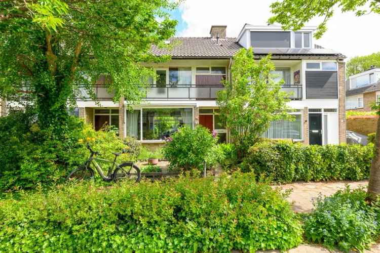 Gezinswoning Leidschendam Nabij Winkels Scholen en Natuur