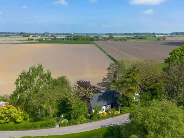 Vrijstaande woning Hengstdijk 1060m2 grond gerenoveerd