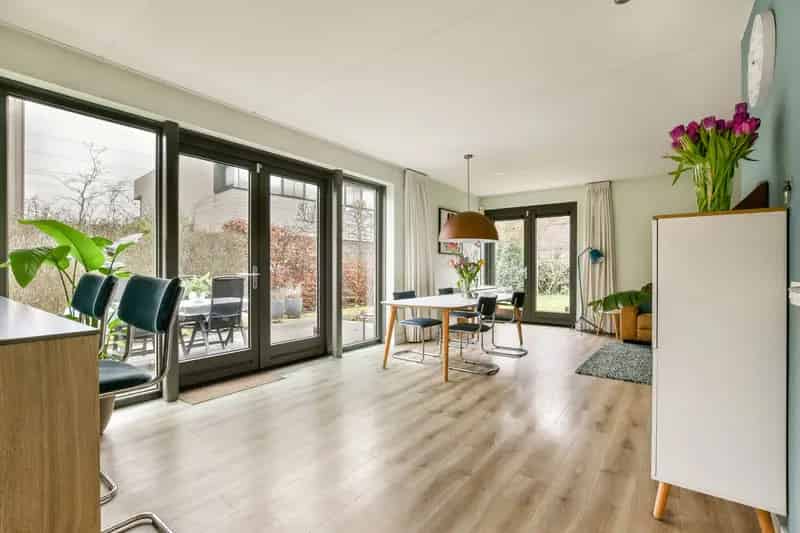 Vrijstaande Villa Rieteiland Oost 5 slaapkamers grote tuin