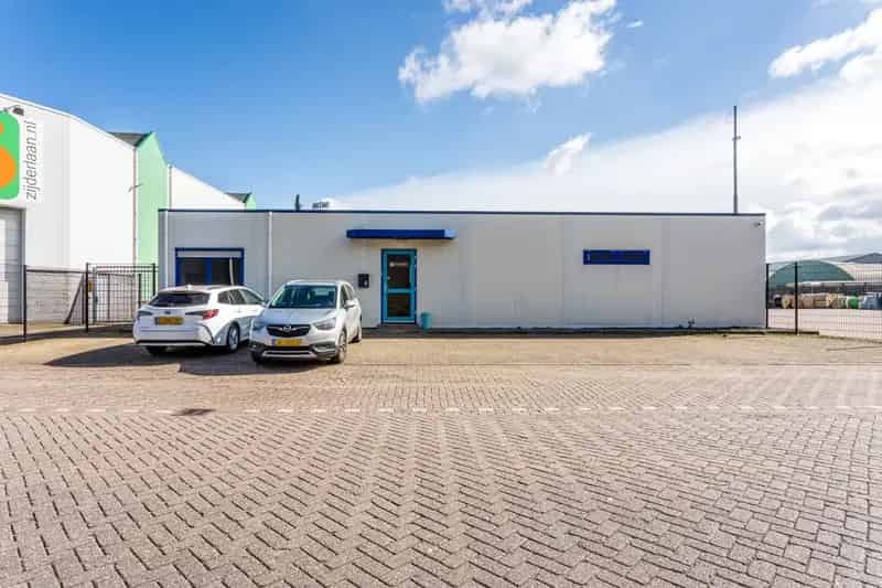 Bedrijfsruimte te Huur Steenbergen Kantoor Loods Buitenterrein A4