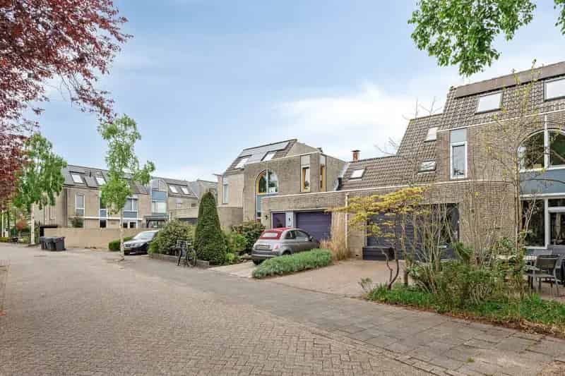 Huis te koop Jan van Ruusbroeclaan 6 slaapkamers Oegstgeest