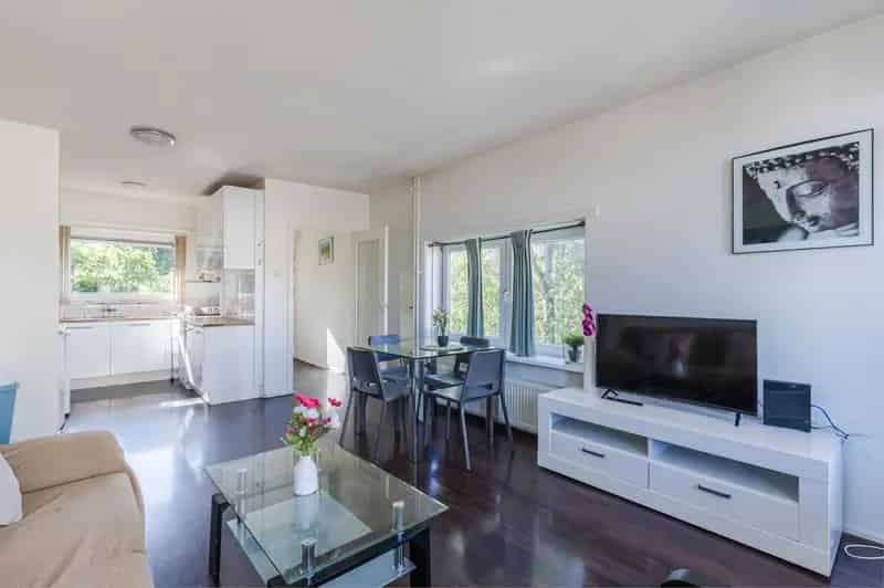 Amstelveen Appartement 2 Slaapkamers Balkon 66m2