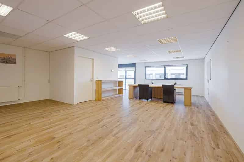 Kantoorruimte te Huur Bergschenhoek 130m2 Opslag Kantoor