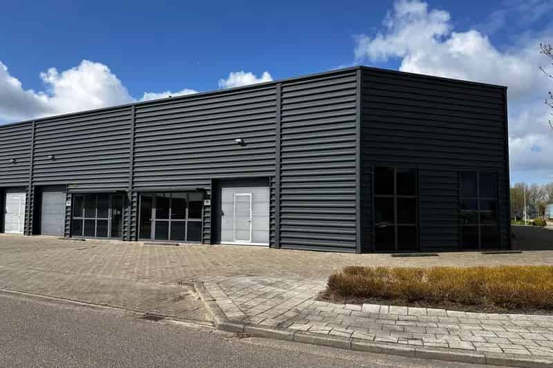 Bedrijfshal te huur Andijk 155m²