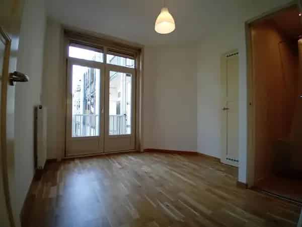 Ruim appartement Amsterdam Uiterwaardenstraat 70m²